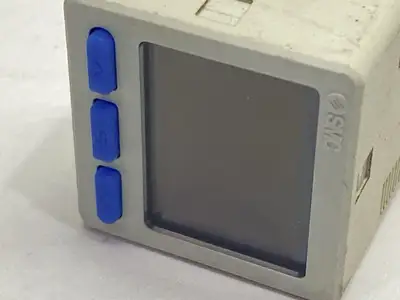 ZSE20B-L | SMC  Digital Vacuum Sensor 12-30VDC - Used