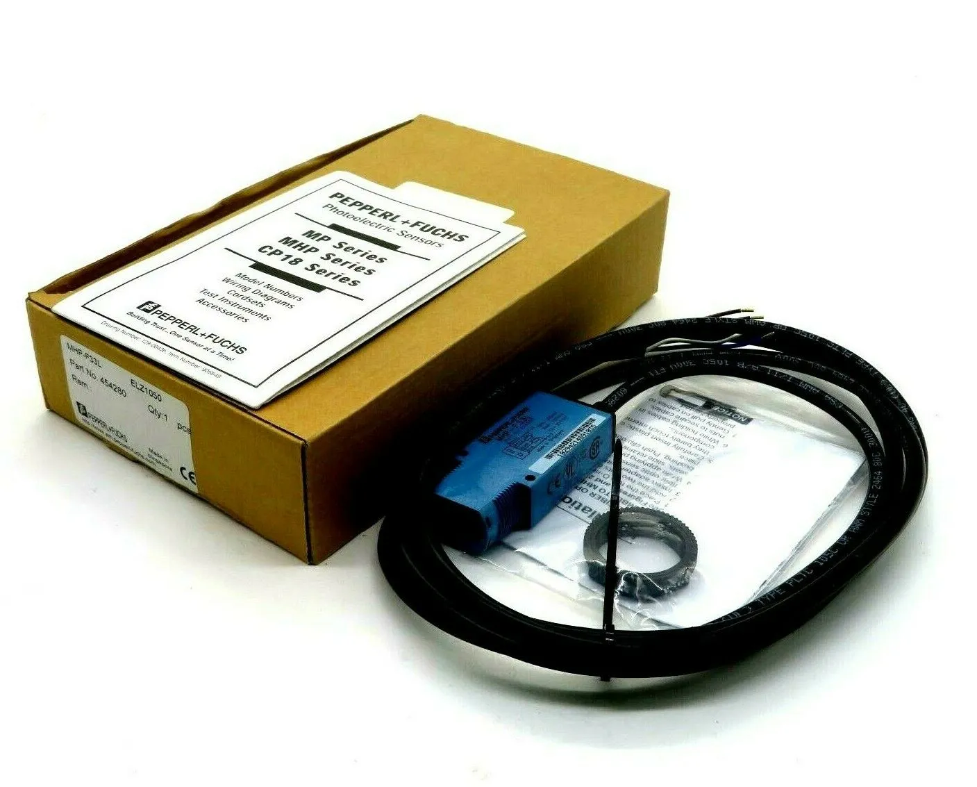 NEW PEPPERL+FUCHS MHP-F33L PHOTOELECTRIC CONTROL 454280 MHPF33L