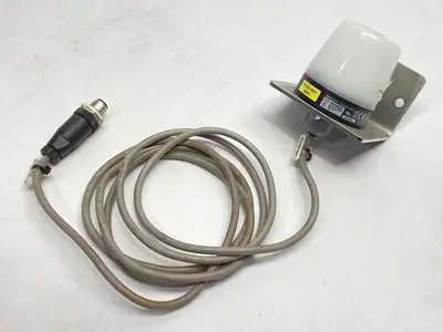 USED PATLITE BEACON LIGHT MALE M12 5-PIN 12-24VDC W/ BRACKET