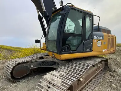 USED 2020 JOHN DEERE 300G LC