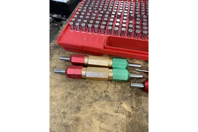 Used _UNKNOWN_ _UNKNOWN_ Pin & Plug Gages Utah US | KD Auctions #1549549