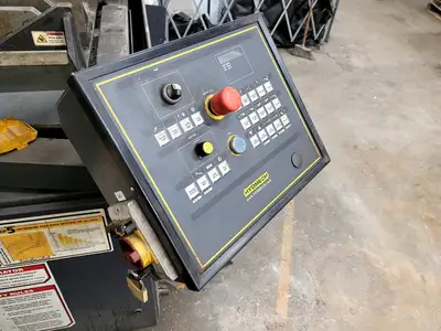 Used 2016 HYD-MECH VW18 Vertical Band Saws British Columbia CA | Lenmark #913329