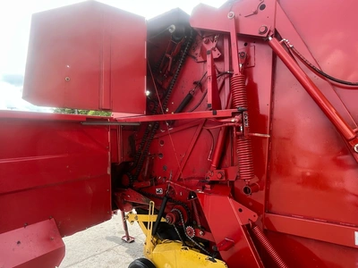 NEW HOLLAND 688 Roll Baler | County Equipment Company LLC (10)