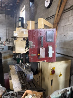 Used FALCON FM-33H Vertical Mills Illinois US | Aucto #1307361