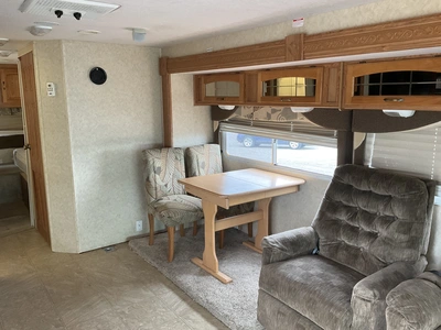 USED 2006 JAYCO GREYHAWK 31