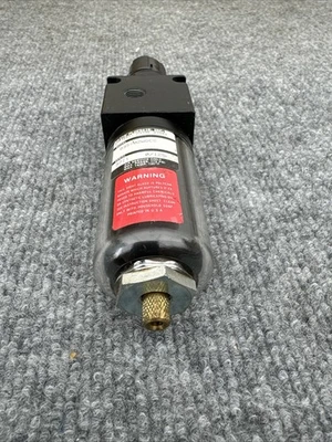 New | in-Stock Watts FluidAir B35-02WGCS Air Pressure Regulators California US | Davliegogo LLC #1705398