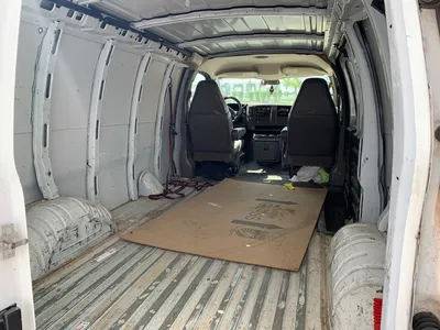 2006 GMC 2500 CARGO VAN | Levy Recovery Group (5)