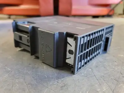USED SIEMENS 6ES7 331-7TF00-0AB0