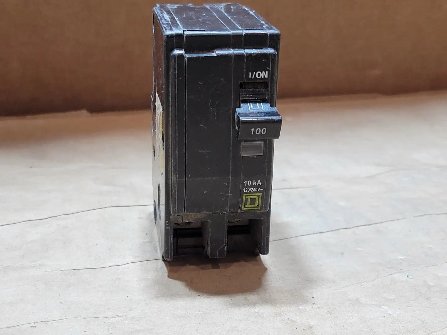 USED SQUARE D QO2100