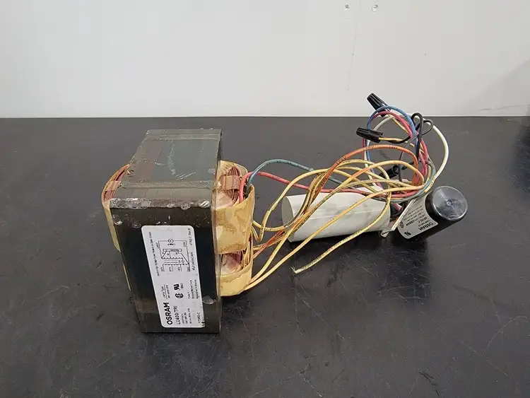 Used OSRAM LU400/TRI Misc Electrical & Power Parts British Columbia CA | Lenmark #247728
