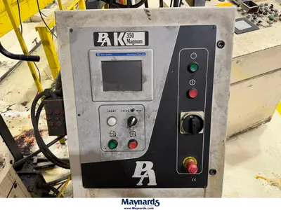 1992 KOMATSU E2G-300UD Straight Side Mechanical Stamping Presses | Rygate LLC (5)