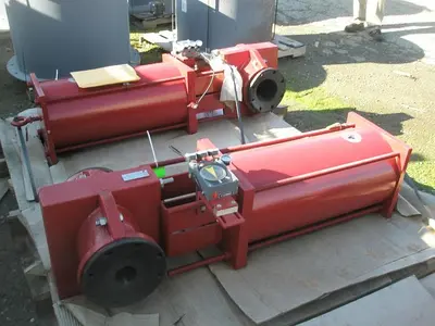 USED RED VALVE SERIES 5200