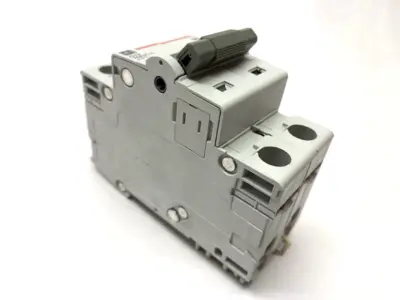 New | in-Stock Cutler-Hammer 415V Breaker, Din Rail Mount C13 Circuit Breakers Michigan US | Maverick Industrial Sales #1486192