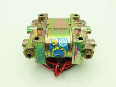 Honeywell Skinner V935LEP2150 Solenoid Valve 4-Way NO/NC 120V 150 PSI 1/4" NPT