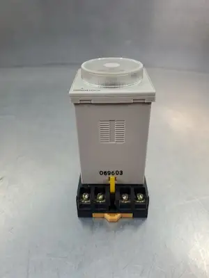 USED Omron H3CR-H8L