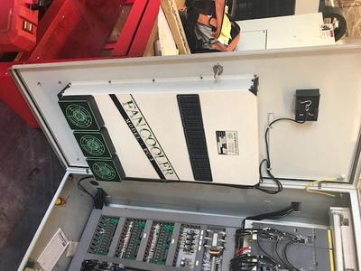 USED 1995 HWACHEON HI-ECO