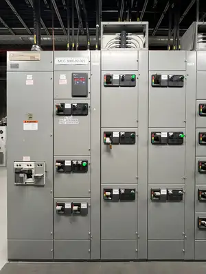 Advantage 2100 MCC, 600V, 3-Ph, 1200A, 9 Sections