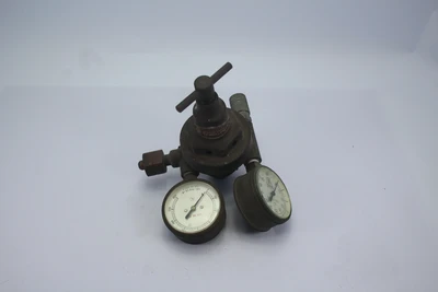 Used Natinal Cylinder Gas Company G17S Air Pressure Regulators California US | Davliegogo LLC #1705760