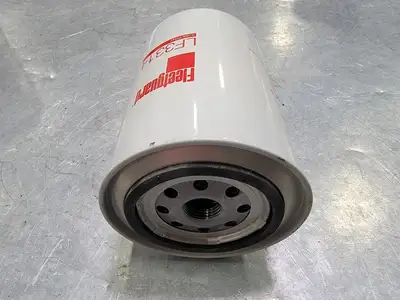 NEW FLEETGUARD LF3314