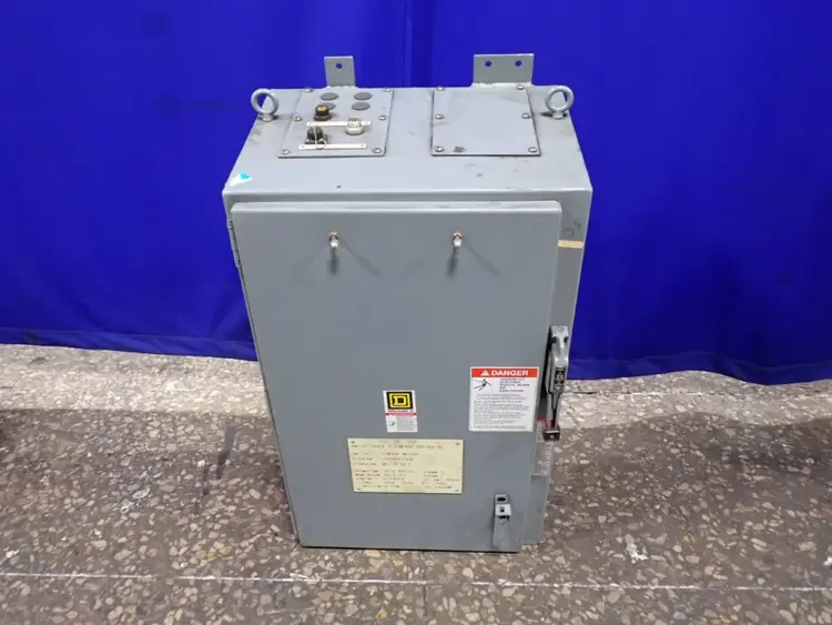 Used 2004 SQUARE D EQ53001SCRDN Electrical Boxes Ohio US | HGR 24 #747466