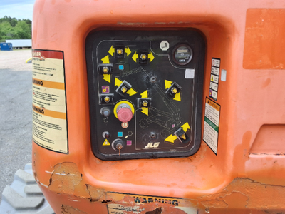 USED 2017 JLG M600JP