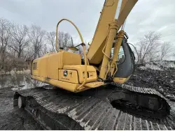 Used 2003 JOHN DEERE 270C LC Crawler Excavators Pennsylvania US | Iron Exchange Equipment Solutions #1353933