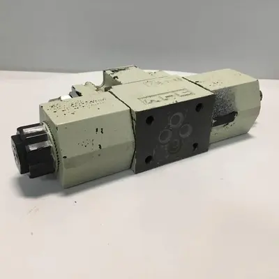 USED YUKEN S-DSG-01-3C2-D24-50