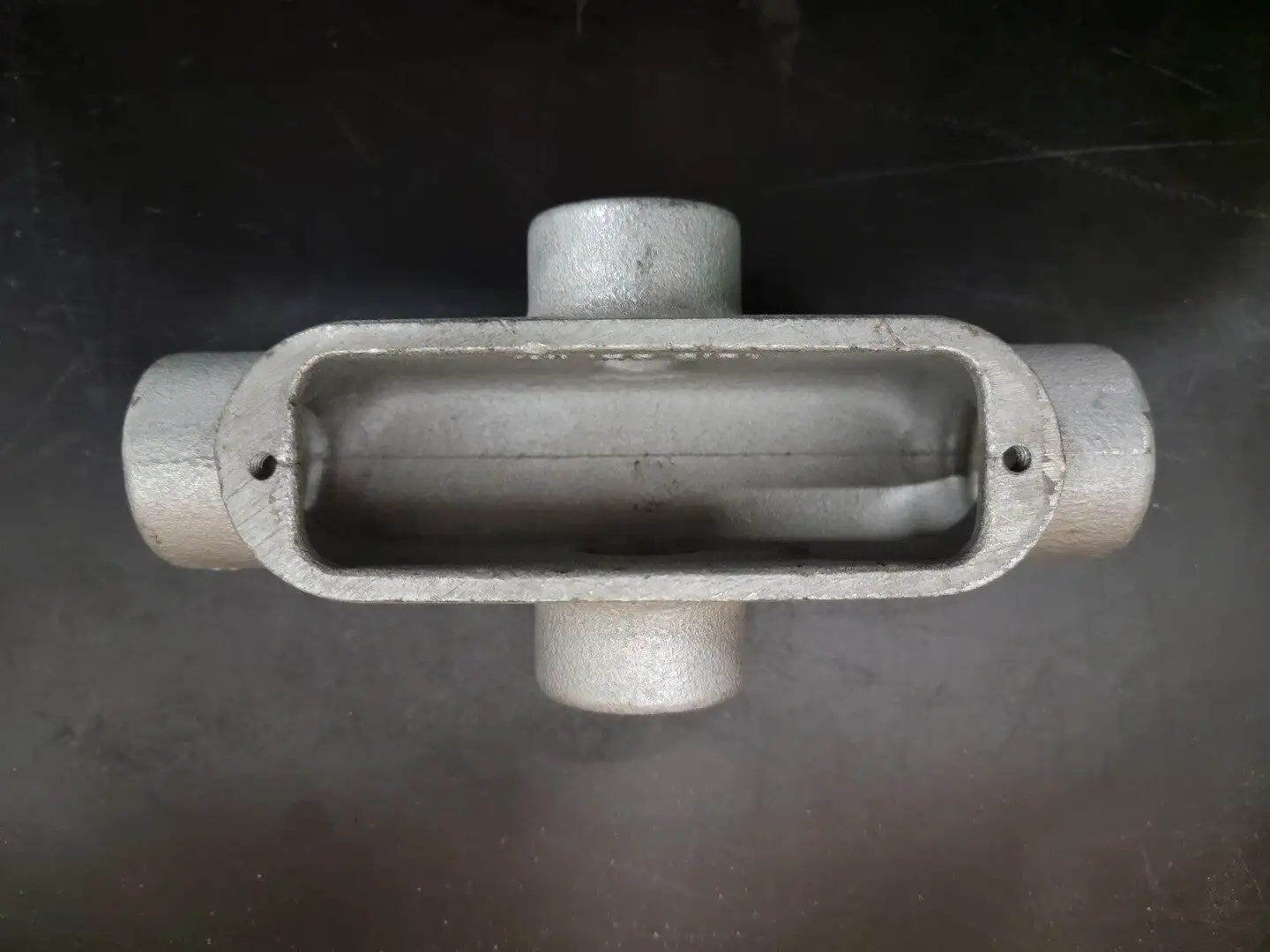 3/4" X28 Form 8 Explosion Proof 4-Way Conduit Body