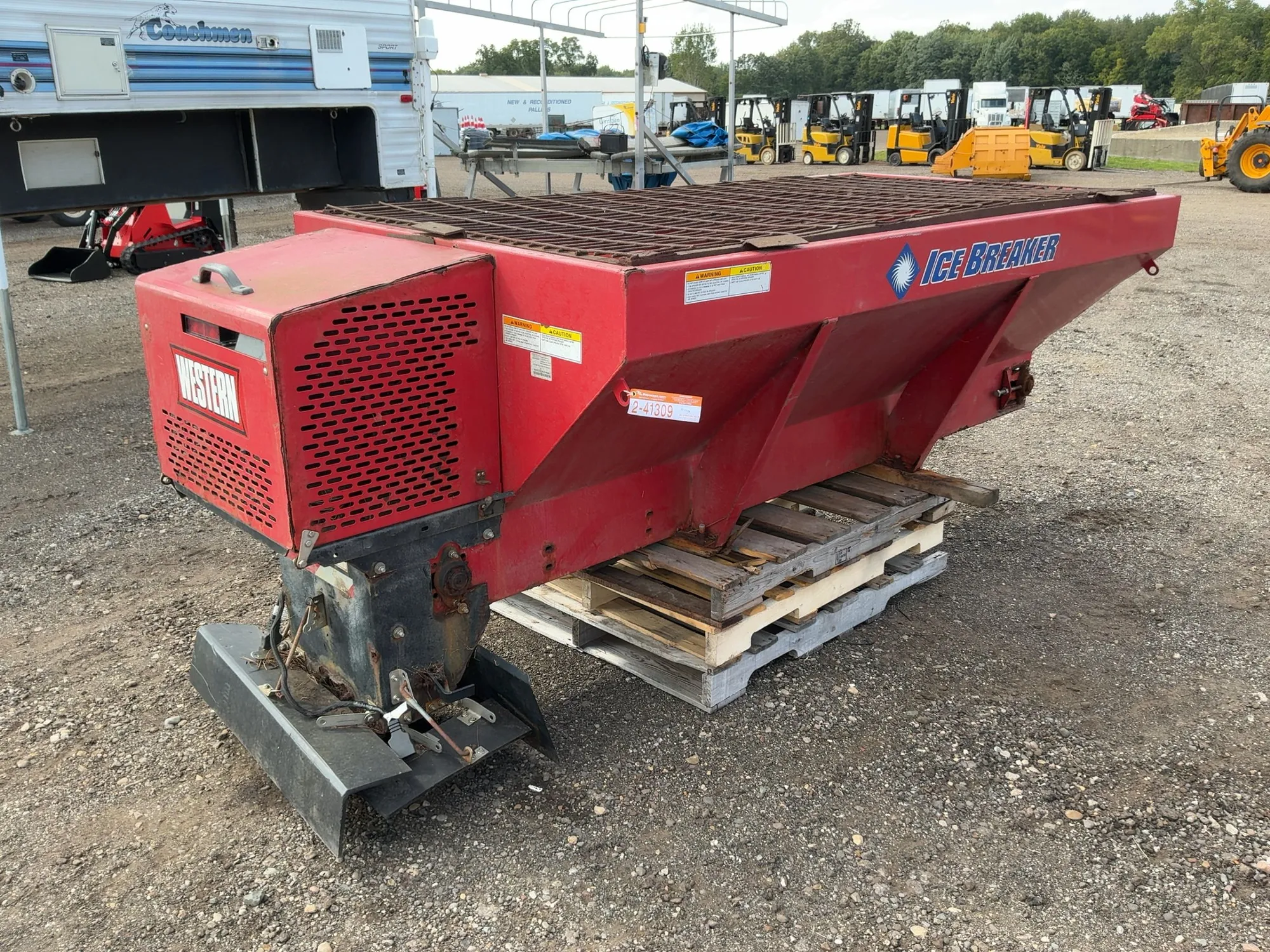Used _UNKNOWN_ _UNKNOWN_ Dry Spreaders Michigan US | Miedema Asset Management Group #1477192