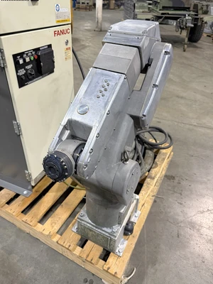 USED FANUC 200IA/5L