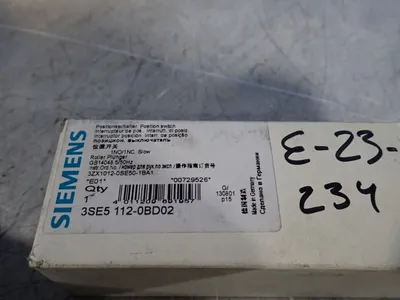 NEW SIEMENS 3SE1120BD02