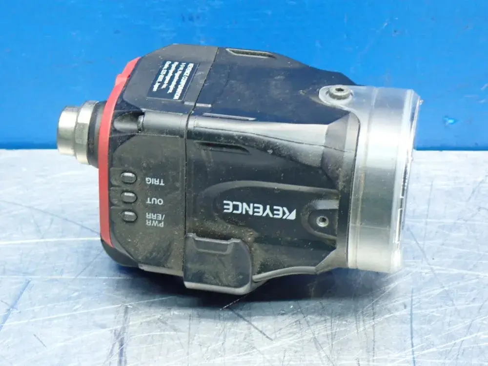 USED KEYENCE IV500CA
