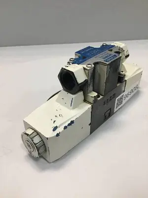 USED VICKERS DG4V37CMP7H750