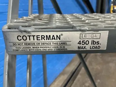 Used _UNKNOWN_ _UNKNOWN_ Ladders Ohio US | HGR 24 #1373291