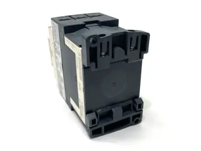 Used Schneider Electric TeSys Deca IEC Contactor 3-Phase 24VDC Coil 18A PLC Contactors Michigan US | Maverick Industrial Sales #1401817