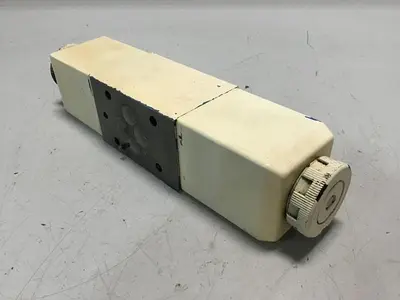 USED VICKERS DG4V-3-6C-M-U-HL7-60