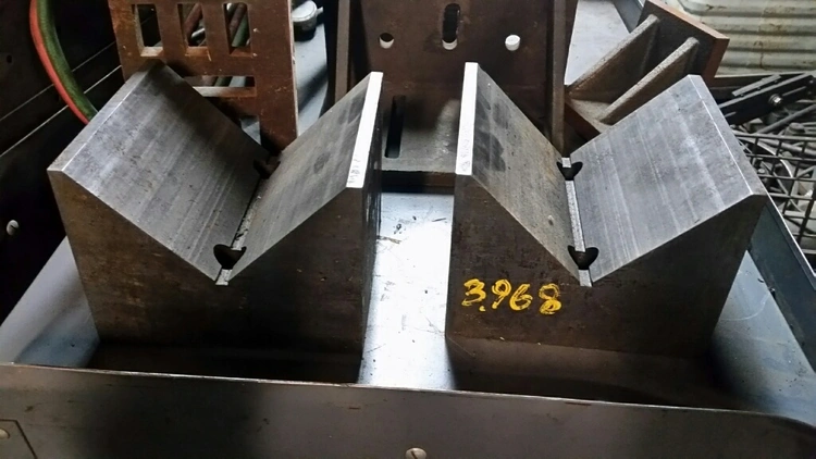 Used V BLOCKS LARGE V BLOCKS Boring Heads Ohio US | Cleveland Machinery Sales, Inc. #8205