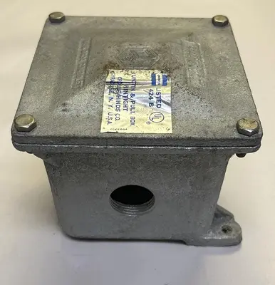 USED CROUSE HINDS 424B