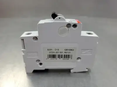 USED ABB (2CDS251001R0131)