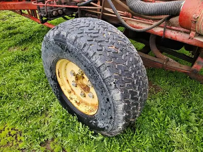 USED NEW HOLLAND 1048