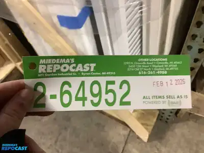 Large skid lot of miscellaneous home decor and home items, approximately 1,566 pieces per seller
