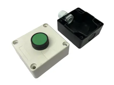 LA36 | Pushbutton Enclosure  2-13/16" x 3-1/16" w/ Yijia  Green Non-Illuminated - Used