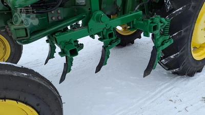 USED 1986 JOHN DEERE 900HC