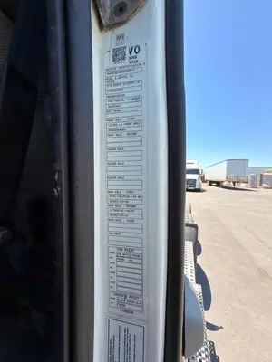 Used 2011 VOLVO VNL64T300 Conventional trucks California US | Ben Kaplan Equipment #1250886