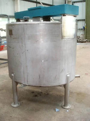 1,000L S/S Enclosed Mixing Tank