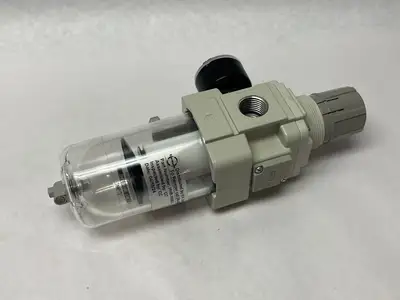 USED SMC MODULAR FILTER REGULATOR W/ GAUGE 7-125PSI SET PRESS