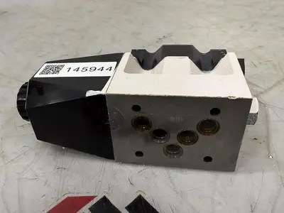 USED TOKIMEC DG4VS-5-0A-M-P7L-H-7-40