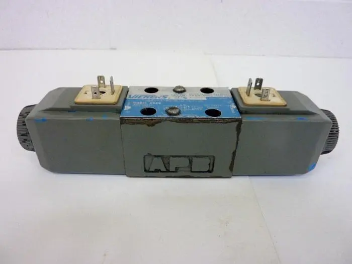 USED VICKERS DG4V-3-6C-M-U-HL7-60