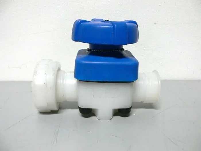 Used DN 40 D 50 PN 10 1.5" PVC DIAPHRAGM VALVE Valves/Fittings California US | Equipment Lab #485372