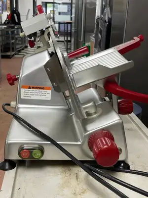 Used Berkel Used Berkel 823E-PLUS 9" Manual Deli Meat Cheese Slicer 120V Slicers / Dicers / Cutters Illinois US | Falcon Restaurant Supply #1375483